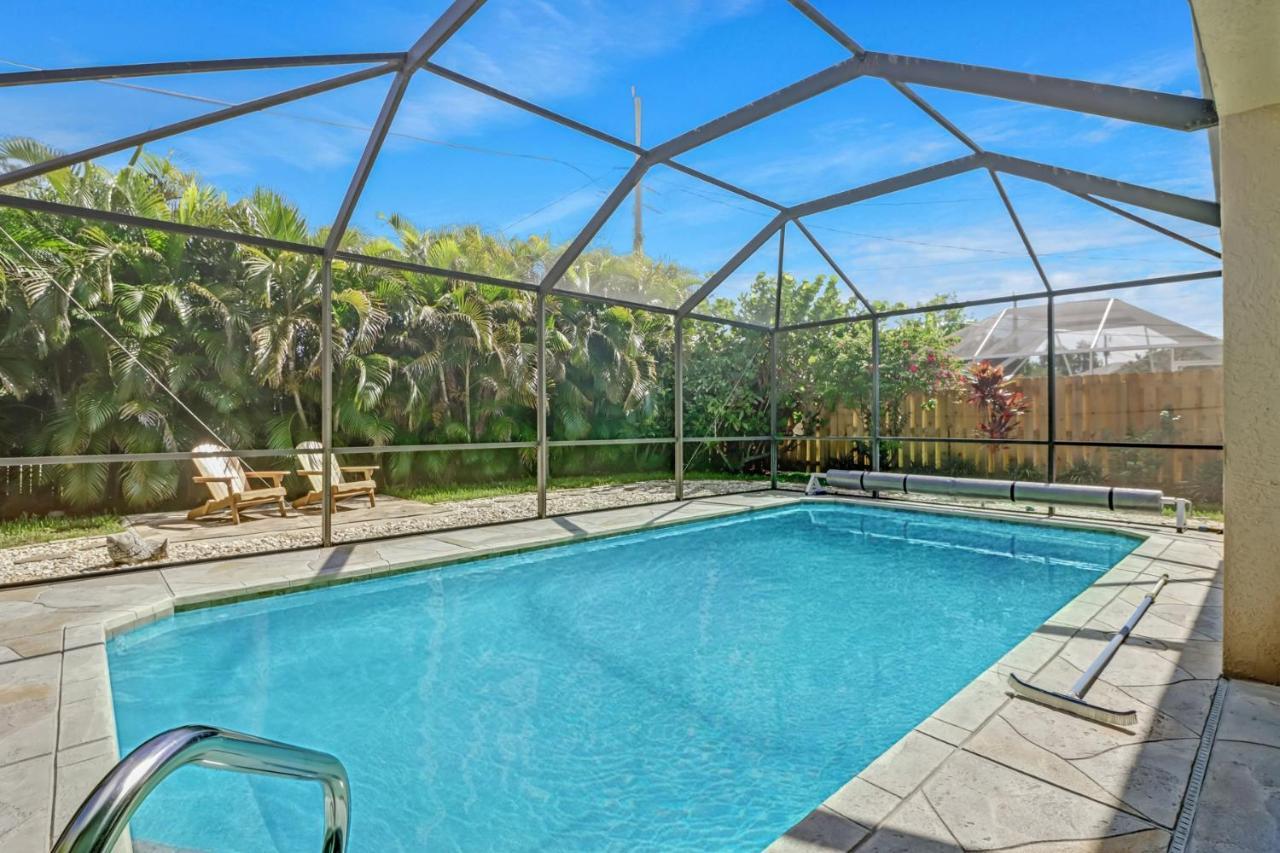 Cozy Beach House - 5 Minutes From Vanderbilt Beach Naples Exterior foto